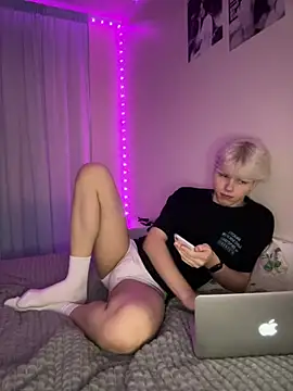 metratok online show from 12-17-24, 04:32