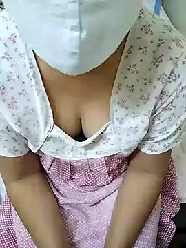 Snapshot of aliseanu chatting on 12-12-24, 01:17 aliseanu online show from 12-12-24, 01:17