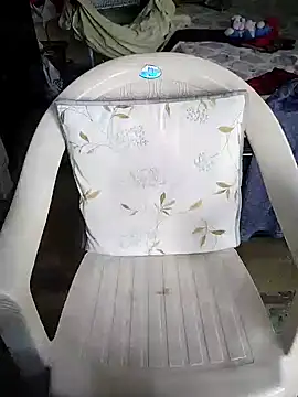 Snapshot of aliseanu chatting on 12-23-24, 06:33 aliseanu online show from 12-23-24, 06:33