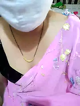 Snapshot of aliseanu chatting on 12-23-24, 10:10 aliseanu online show from 12-23-24, 10:10