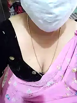 Snapshot of aliseanu chatting on 01-09-25, 05:34 aliseanu online show from 01-09-25, 05:34