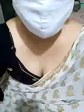 Snapshot of aliseanu chatting on 01-10-25, 02:13 aliseanu online show from 01-10-25, 02:13