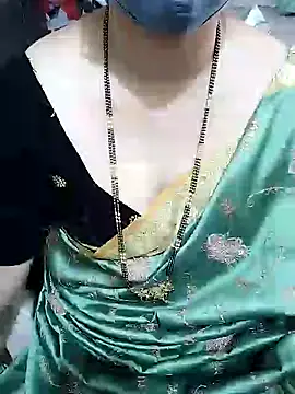 Snapshot of aliseanu chatting on 01-19-25, 05:26 aliseanu online show from 01-19-25, 05:26