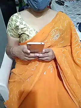 Snapshot of aliseanu chatting on 02-15-25, 01:31 aliseanu online show from 02-15-25, 01:31