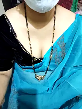 Snapshot of aliseanu chatting on 03-08-25, 04:56 aliseanu online show from 03-08-25, 04:56