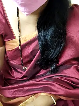 Snapshot of aliseanu chatting on 10-13-25, 04:51 aliseanu online show from 10-13-25, 04:51