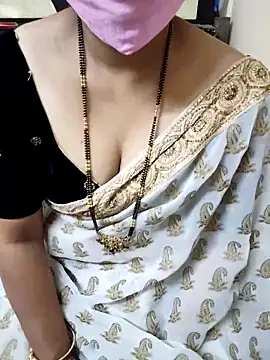 Snapshot of aliseanu chatting on 11-11-25, 05:02 aliseanu online show from 11-11-25, 05:02