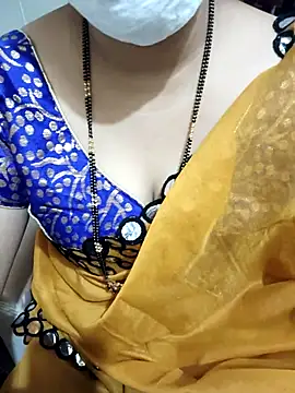 Snapshot of aliseanu chatting on 11-21-25, 04:44 aliseanu online show from 11-21-25, 04:44