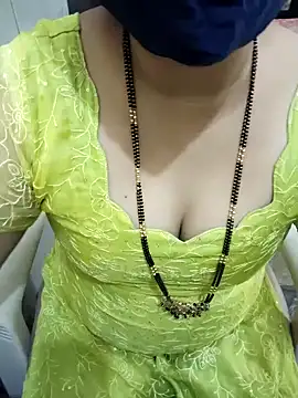 Snapshot of aliseanu chatting on 12-02-25, 05:35 aliseanu online show from 12-02-25, 05:35