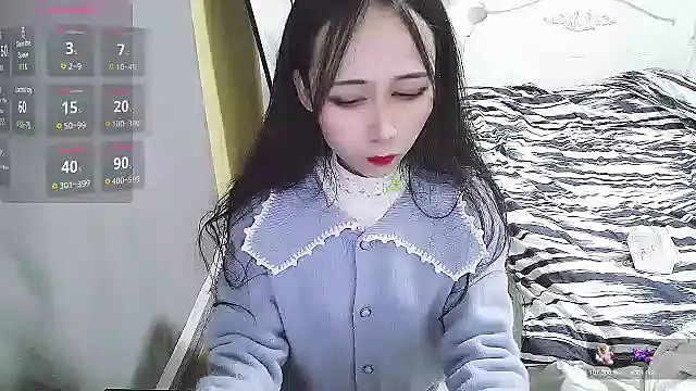 CN-Doudou online show from 12-19-24, 12:23