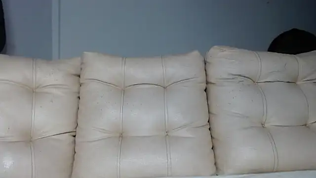 alexandra lorens online show from 10-29-25, 04:15