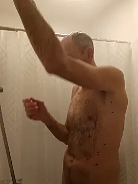 Snapshot of BesterJunge45 chatting on 12-03-24, 07:11 BesterJunge45 online show from 12-03-24, 07:11