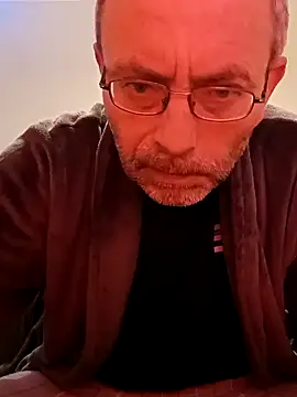 Snapshot of BesterJunge45 chatting on 01-08-25, 04:02 BesterJunge45 online show from 01-08-25, 04:02