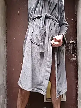 Snapshot of BesterJunge45 chatting on 02-24-25, 02:58 BesterJunge45 online show from 02-24-25, 02:58