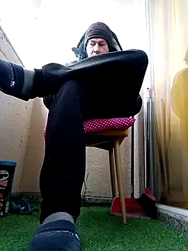 Lovely milk online show from 12-19-24, 08:23