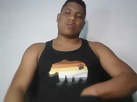 latinblack01 online show from 10-25-25, 06:32