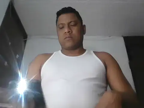 latinblack01 online show from 11-02-25, 04:59