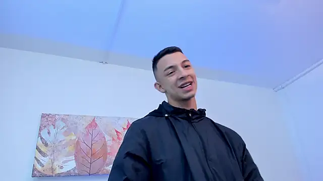 Snapshot of Samuel_Up chatting on 10-21-25, 04:02 Samuel Up online show from 10-21-25, 04:02