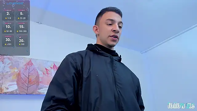 Snapshot of Samuel_Up chatting on 11-08-25, 04:01 Samuel Up online show from 11-08-25, 04:01