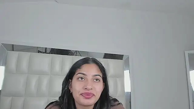 Alhana pulido online show from 10-02-25, 02:57
