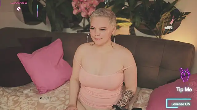 LikaBerry1 online show from 10-17-25, 02:59