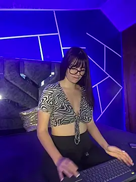 angel natural online show from 01-21-25, 07:28