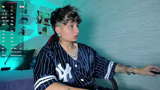 Snapshot of ZuryRamirez_ chatting on 11-10-25, 09:03 ZuryRamirez online show from 11-10-25, 09:03