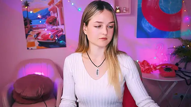DeboraLarson online show from 12-10-24, 06:54