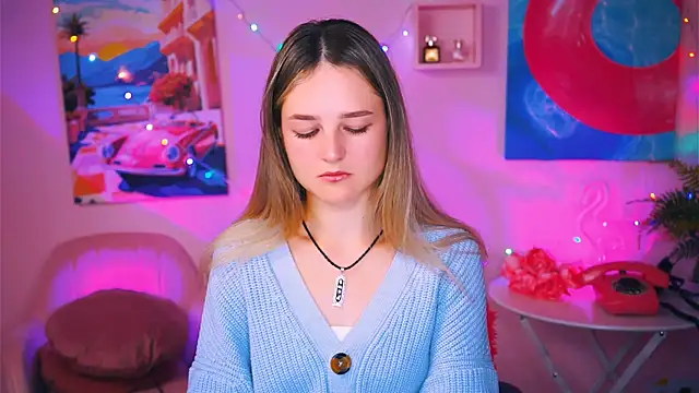 DeboraLarson online show from 12-11-24, 03:56