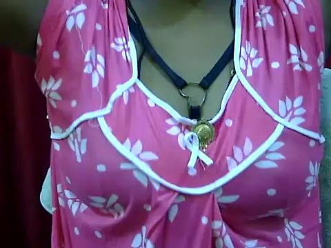 HOT-SEEMAA online show from 09-25-25, 04:32