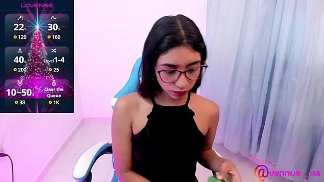 Snapshot of veronica_06 chatting on 01-03-25, 07:18 veronica 06 online show from 01-03-25, 07:18