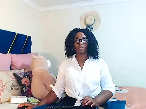 veronica1xxx online show from 12-18-25, 07:20