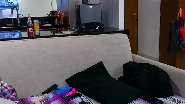 loveattack online show from 01-01-25, 07:52