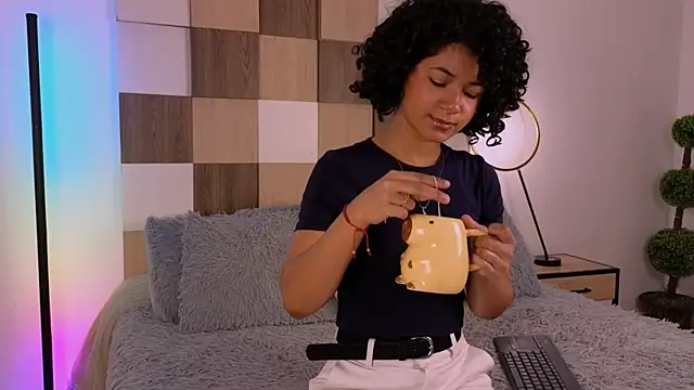 Snapshot of Adele_Carter_ chatting on 11-07-25, 11:32 Adele Carter online show from 11-07-25, 11:32