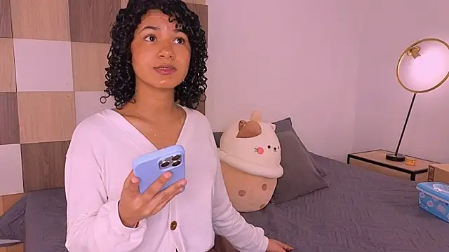 Snapshot of Adele_Carter_ chatting on 12-05-25, 12:14 Adele Carter online show from 12-05-25, 12:14