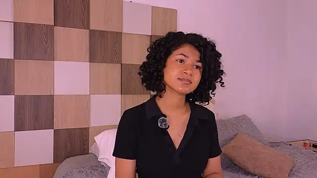 Snapshot of Adele_Carter_ chatting on 12-14-25, 12:43 Adele Carter online show from 12-14-25, 12:43