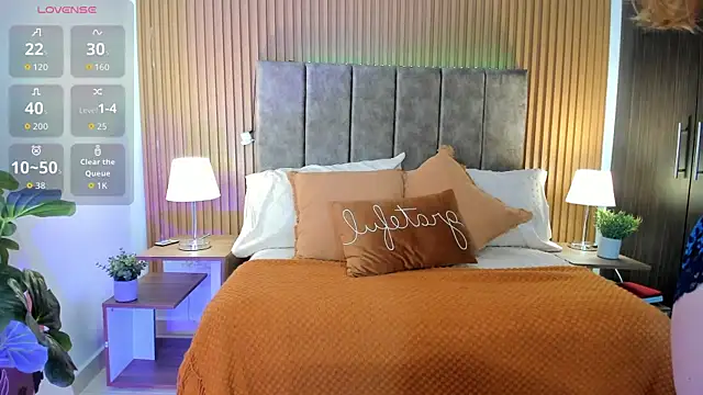 StacyWoods online show from 11-14-25, 05:00