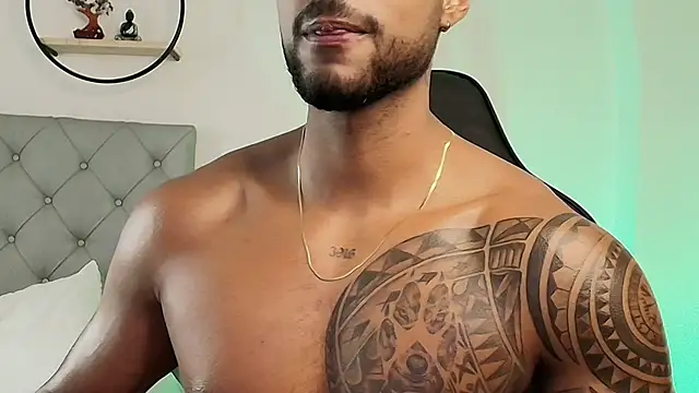 LiamGarcia1 online show from 12-21-24, 02:37