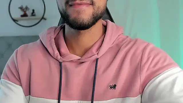 LiamGarcia1 online show from 12-22-24, 12:38