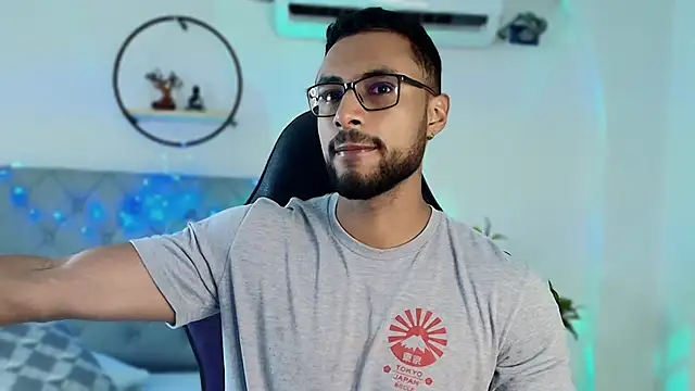 LiamGarcia1 online show from 12-26-24, 12:27