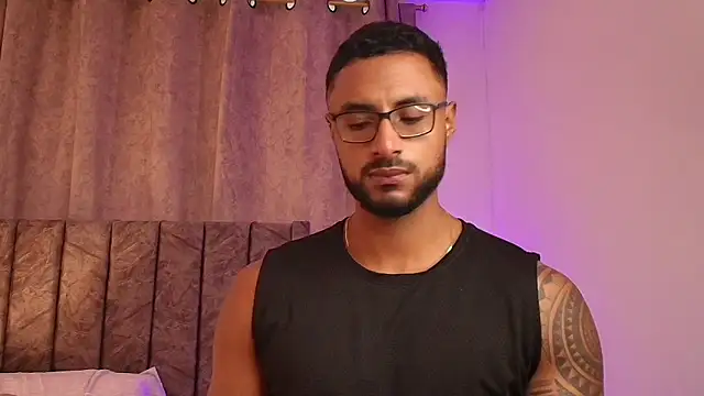 LiamGarcia1 online show from 02-07-25, 01:43