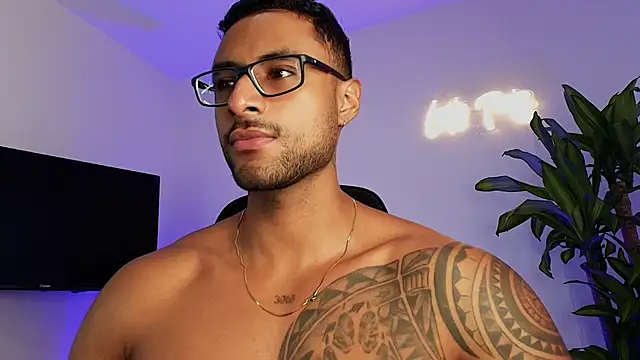 LiamGarcia1 online show from 12-22-25, 02:25