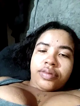 Snapshot of latetona38 chatting on 12-18-25, 02:12 latetona38 online show from 12-18-25, 02:12