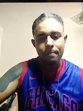 Snapshot of Marola91 chatting on 10-26-25, 07:42 Marola91 online show from 10-26-25, 07:42