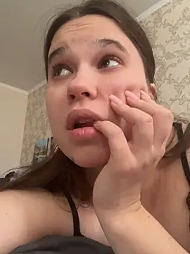 Snapshot of JaneLestur chatting on 02-08-25, 12:50 JaneLestur online show from 02-08-25, 12:50