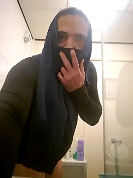 bichitaaz09 online show from 02-11-26, 12:26