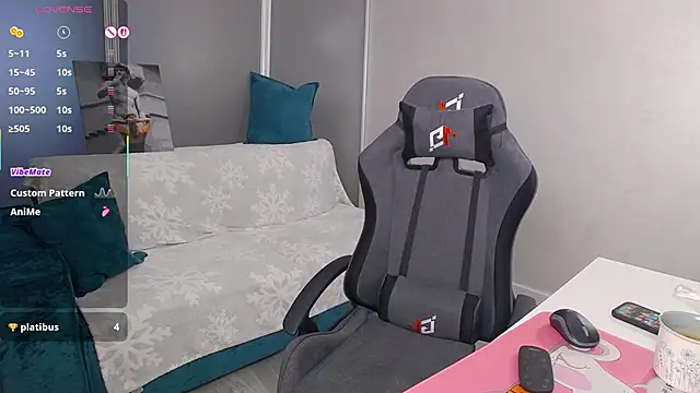 Sofia Soul online show from 10-12-25, 01:21