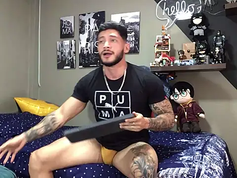 marcel crawford96 online show from 12-12-24, 04:21