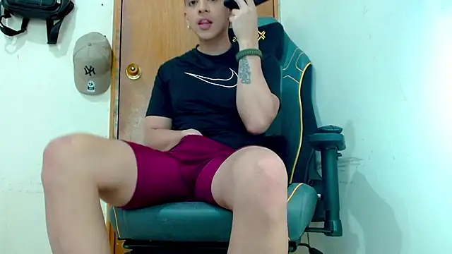 Danyer33 online show from 02-25-26, 11:03