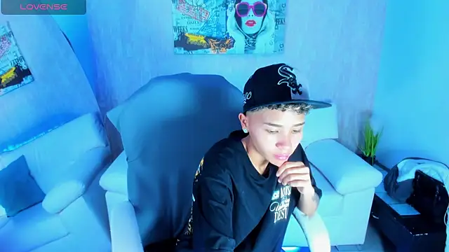 Snapshot of nova_sex01 chatting on 10-30-25, 05:20 nova sex01 online show from 10-30-25, 05:20